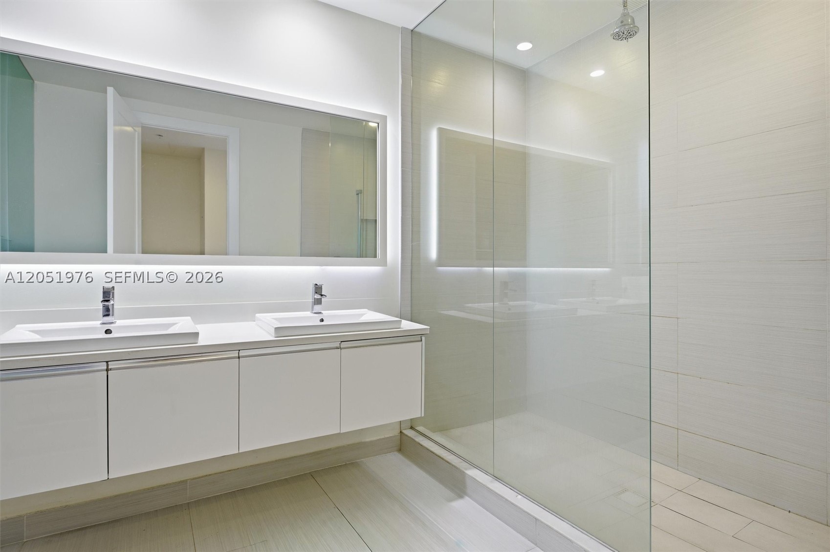 LANDMARK AT DORAL - Residential Lease