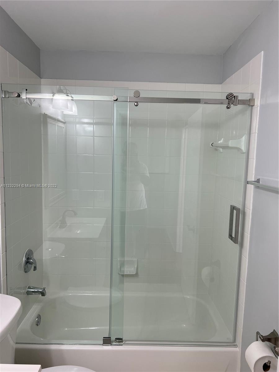 LAGO MAR 1ST ADDN - Residential Lease