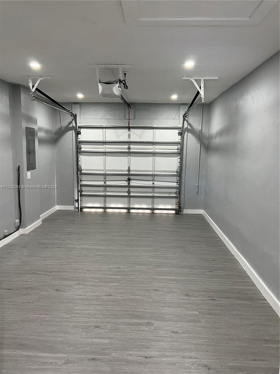 LAGO MAR 1ST ADDN - Residential Lease