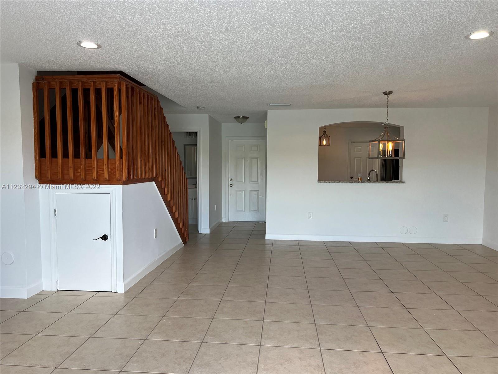 LAGO MAR 1ST ADDN - Residential Lease