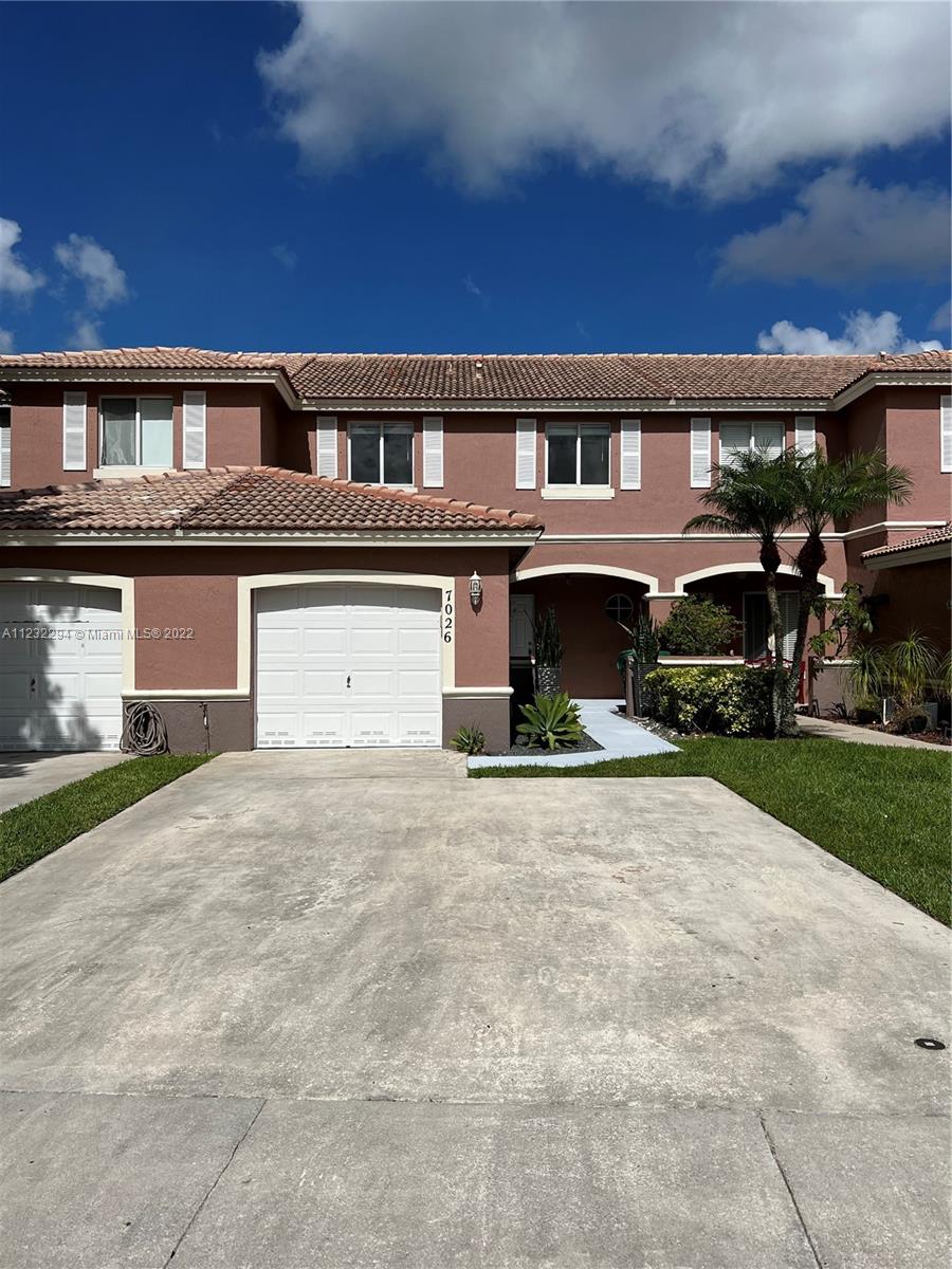 LAGO MAR 1ST ADDN - Residential Lease