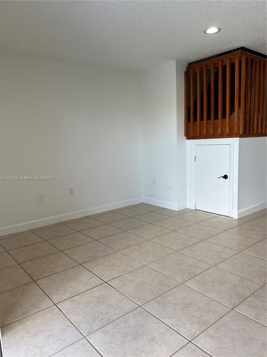 LAGO MAR 1ST ADDN - Residential Lease