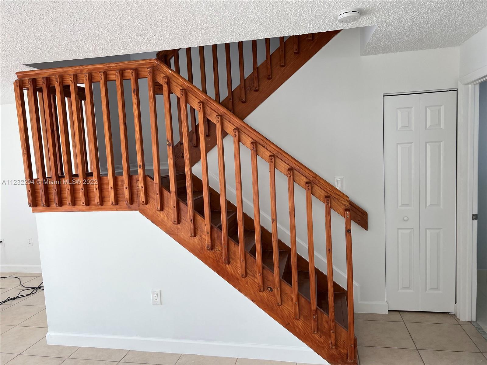 LAGO MAR 1ST ADDN - Residential Lease
