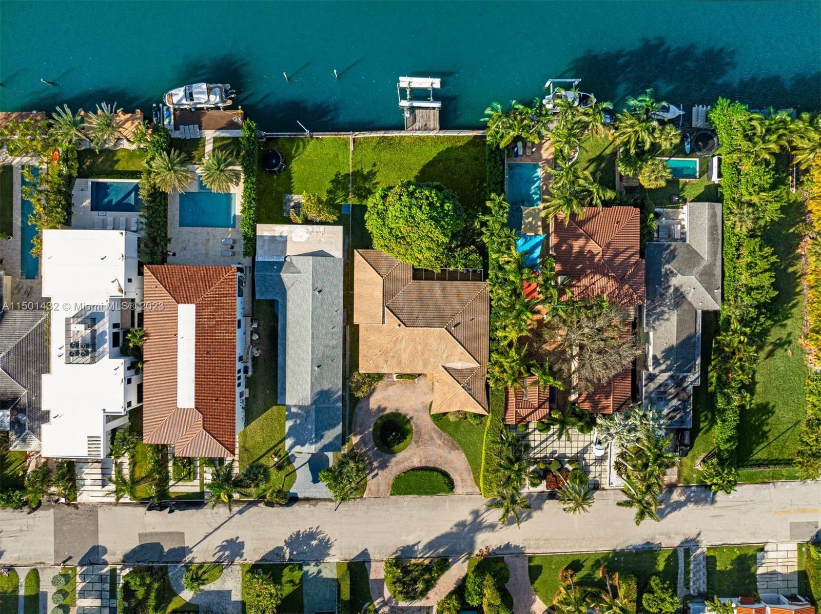 ALTOS DEL MAR #6 - Residential
