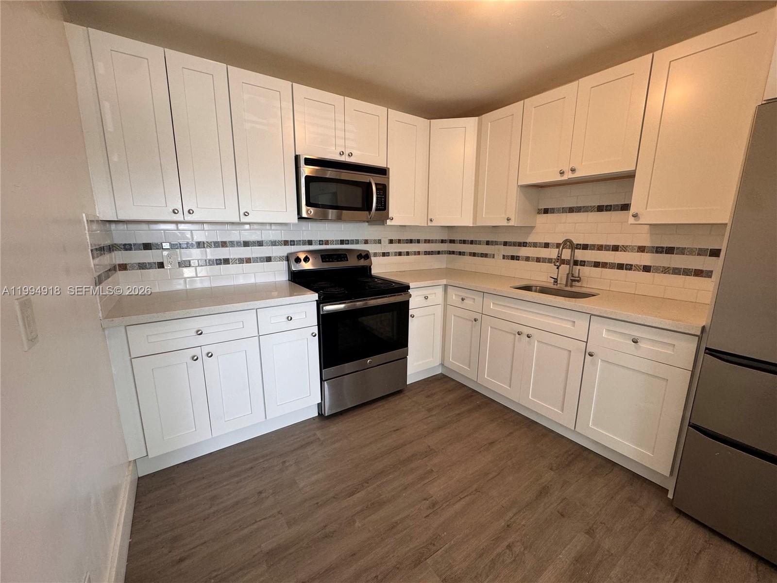 MIAMI GARDENS ESTATES SEC - Residential Lease