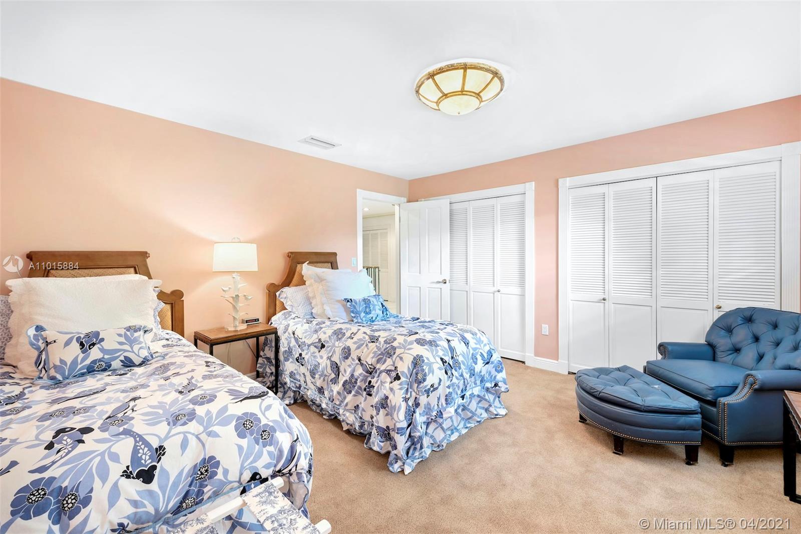 SNAPPER CREEK LAKES SUB - Residential