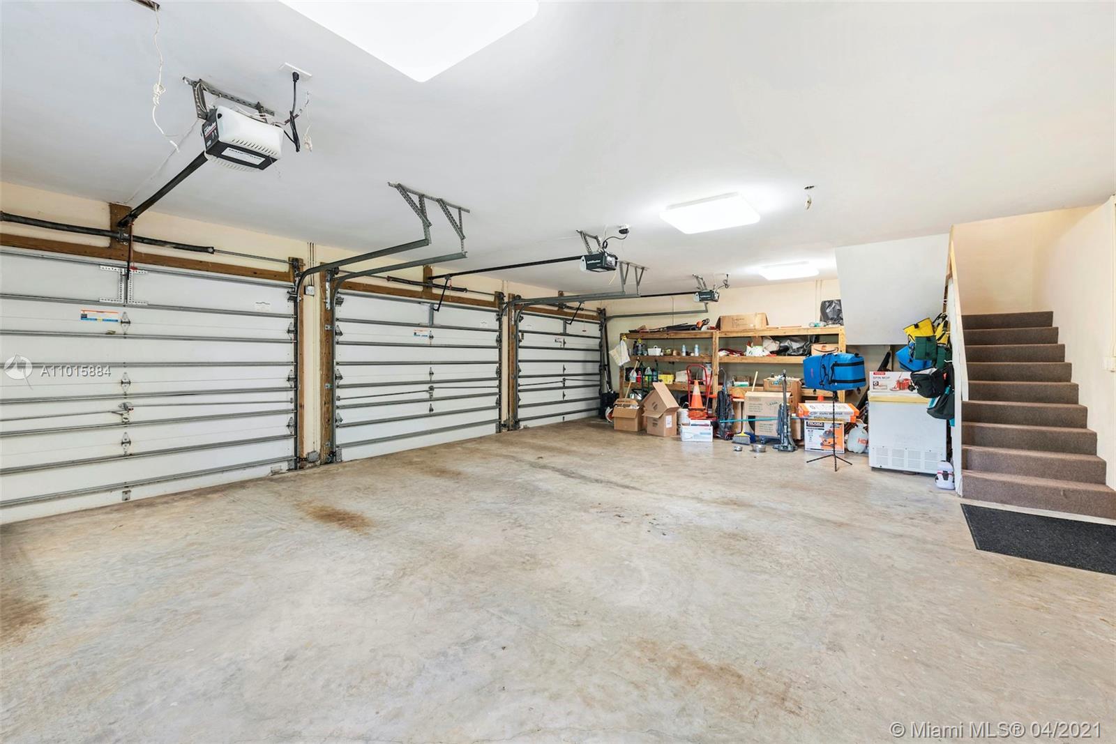 SNAPPER CREEK LAKES SUB - Residential