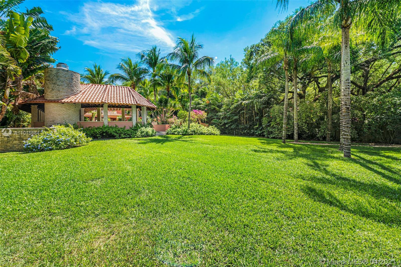 SNAPPER CREEK LAKES SUB - Residential