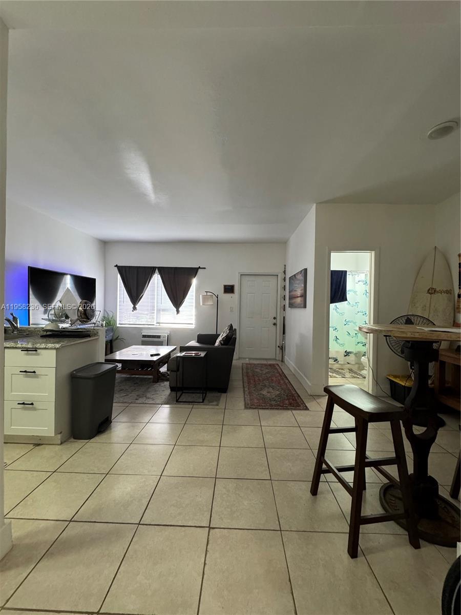 BISCAYNE BCH SUB - Residential Income