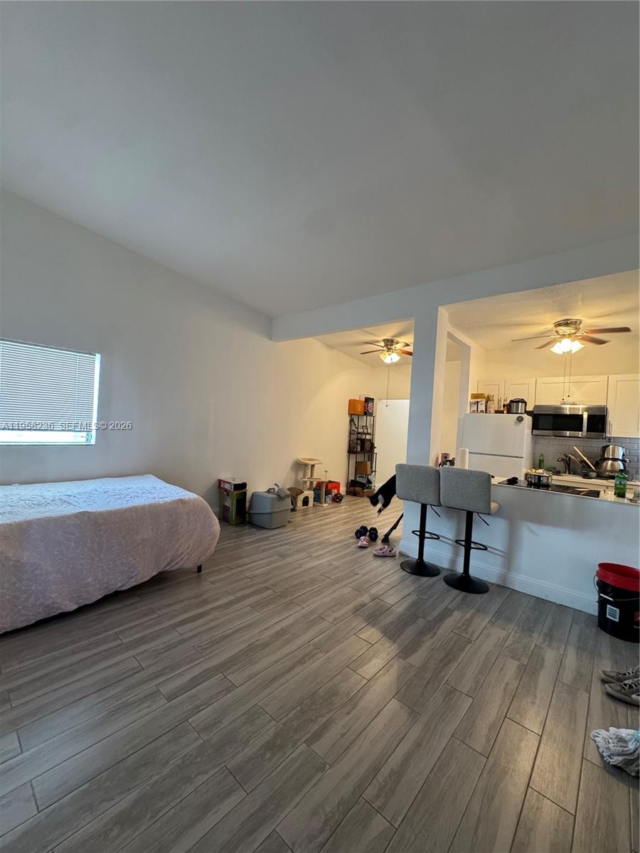 BISCAYNE BCH SUB - Residential Income