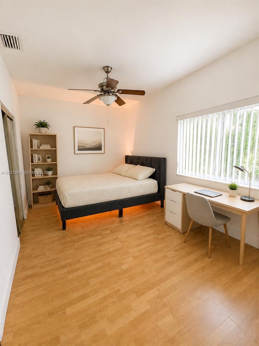 ANDERSON VILLAS - Residential