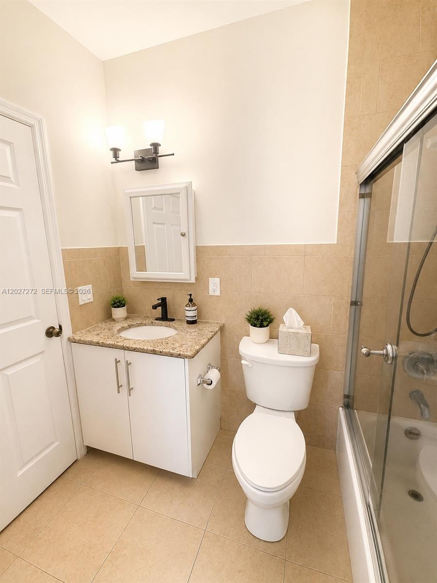 ANDERSON VILLAS - Residential