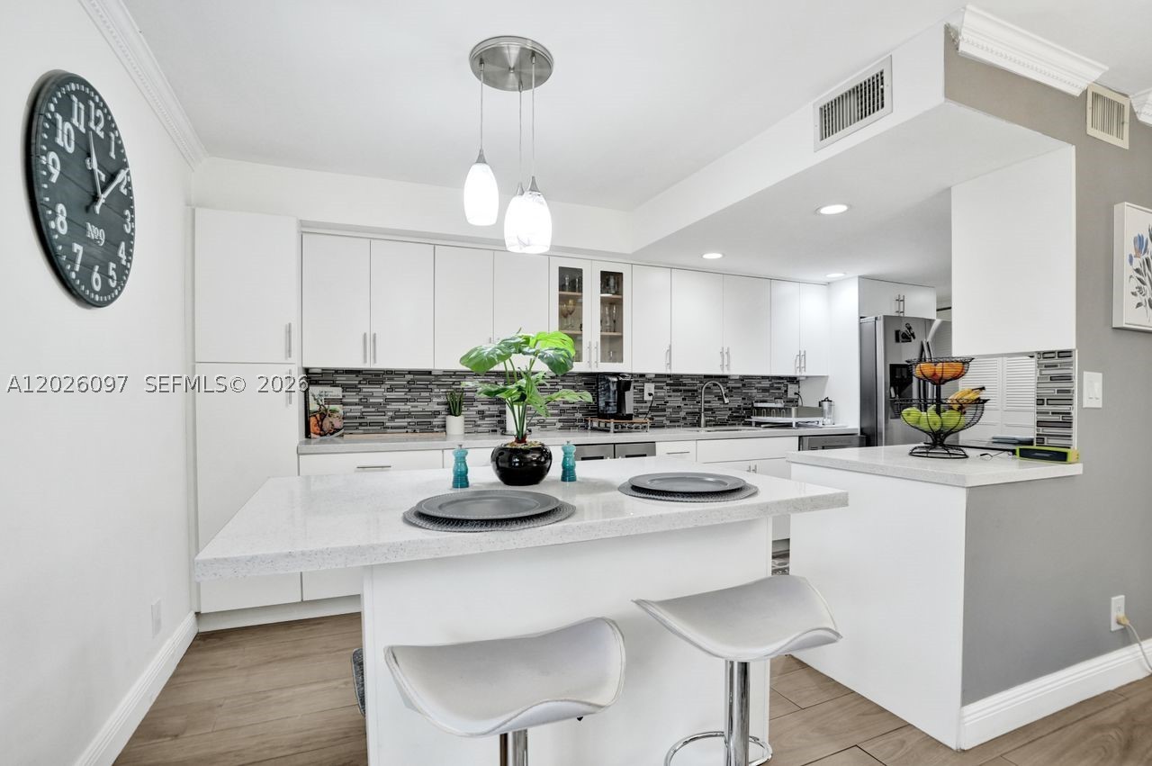 NOVA NORTH CONDOMINIUM 6 - Residential Lease