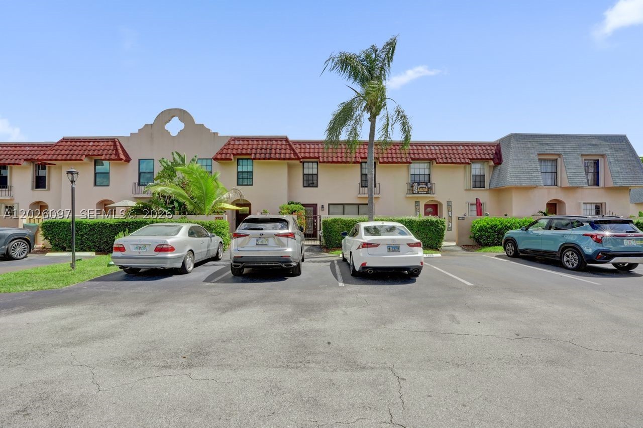 NOVA NORTH CONDOMINIUM 6 - Residential Lease