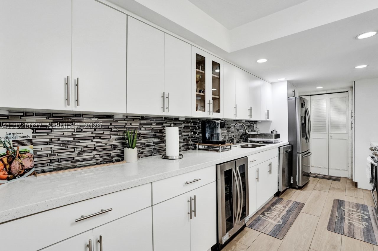 NOVA NORTH CONDOMINIUM 6 - Residential Lease