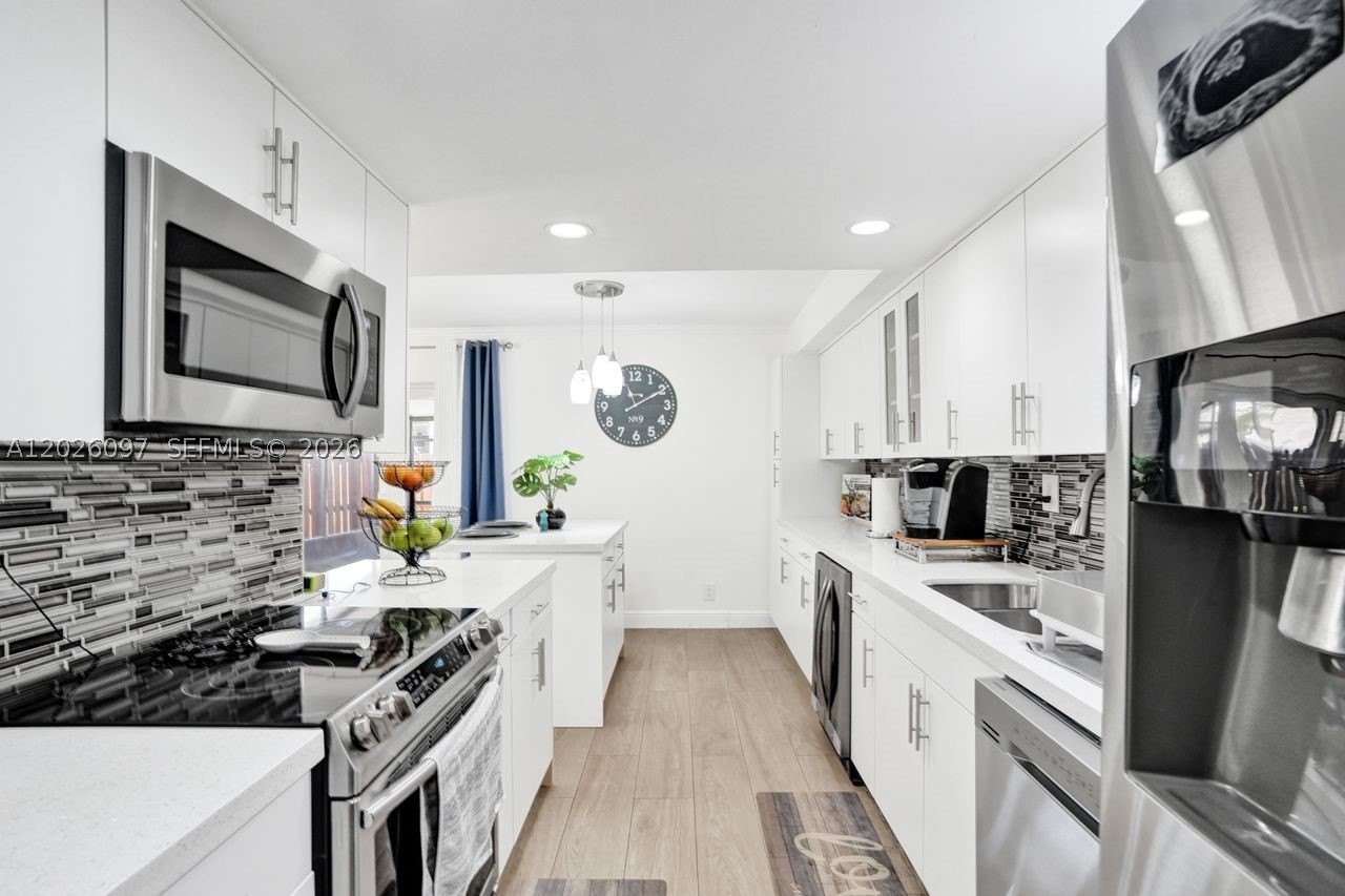 NOVA NORTH CONDOMINIUM 6 - Residential Lease