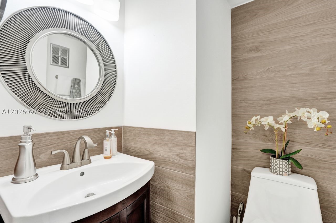 NOVA NORTH CONDOMINIUM 6 - Residential Lease
