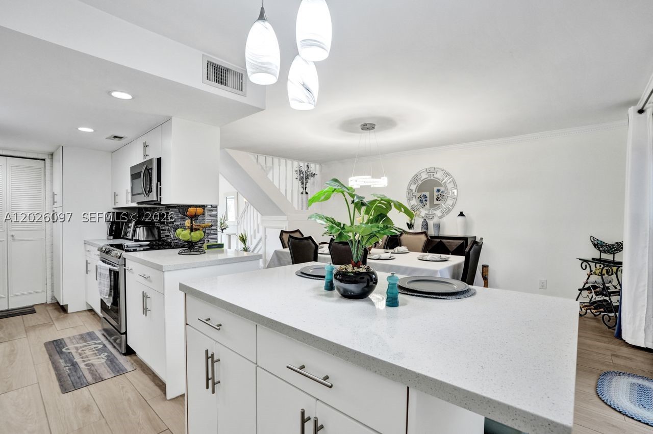 NOVA NORTH CONDOMINIUM 6 - Residential Lease