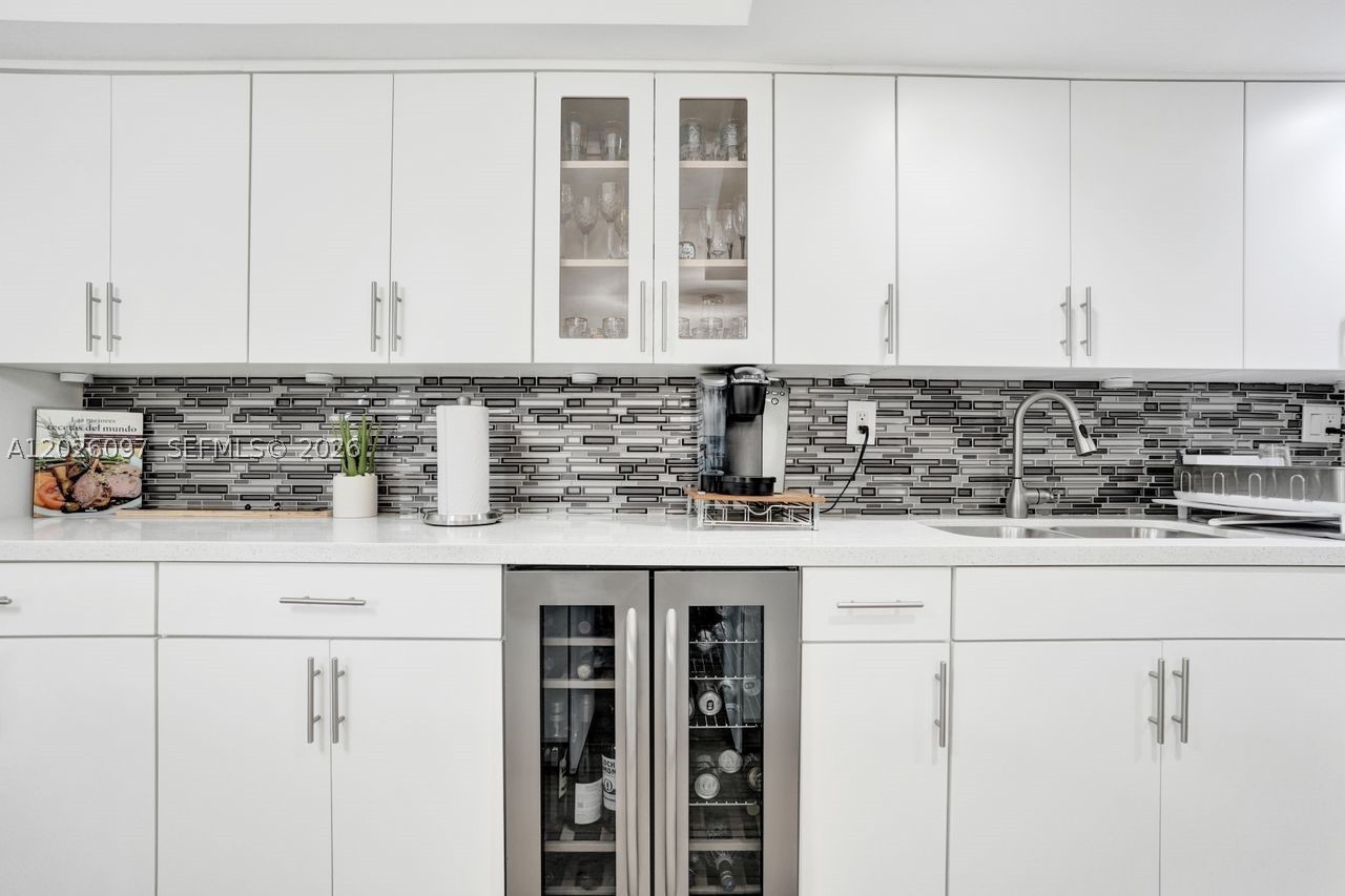 NOVA NORTH CONDOMINIUM 6 - Residential Lease