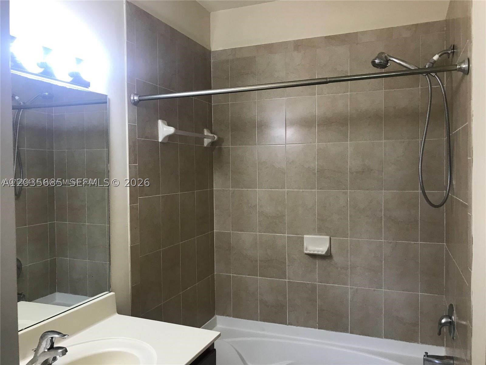 ST MAARTEN AT GRAND BAY - Residential Lease