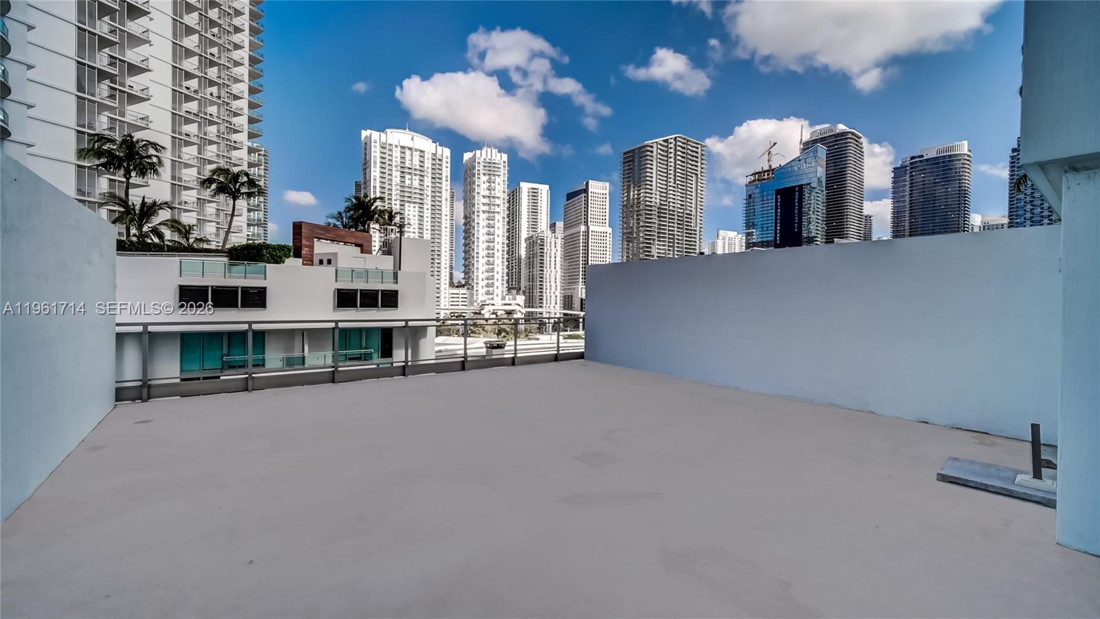 IVY CONDO - Residential