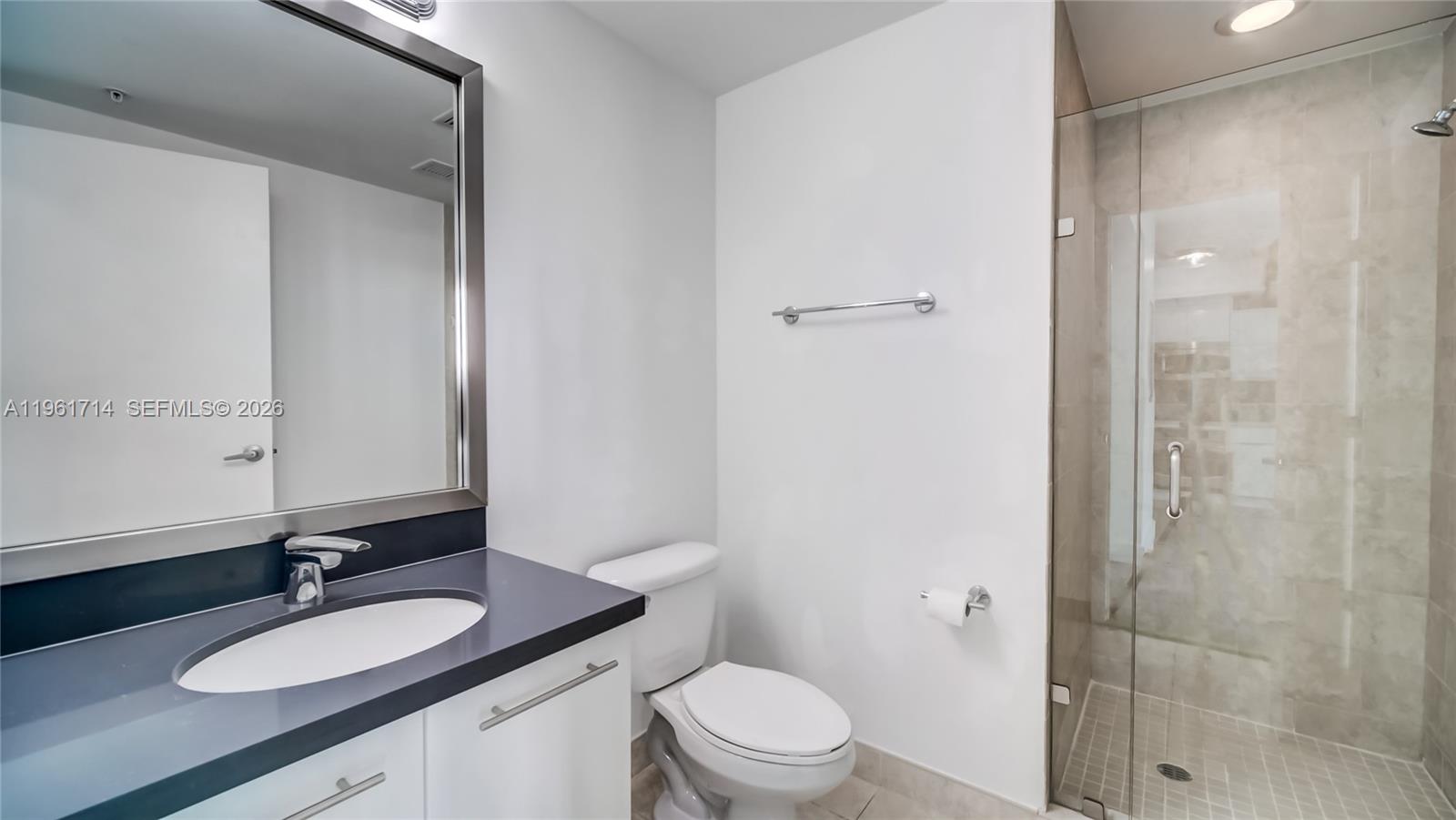 IVY CONDO - Residential