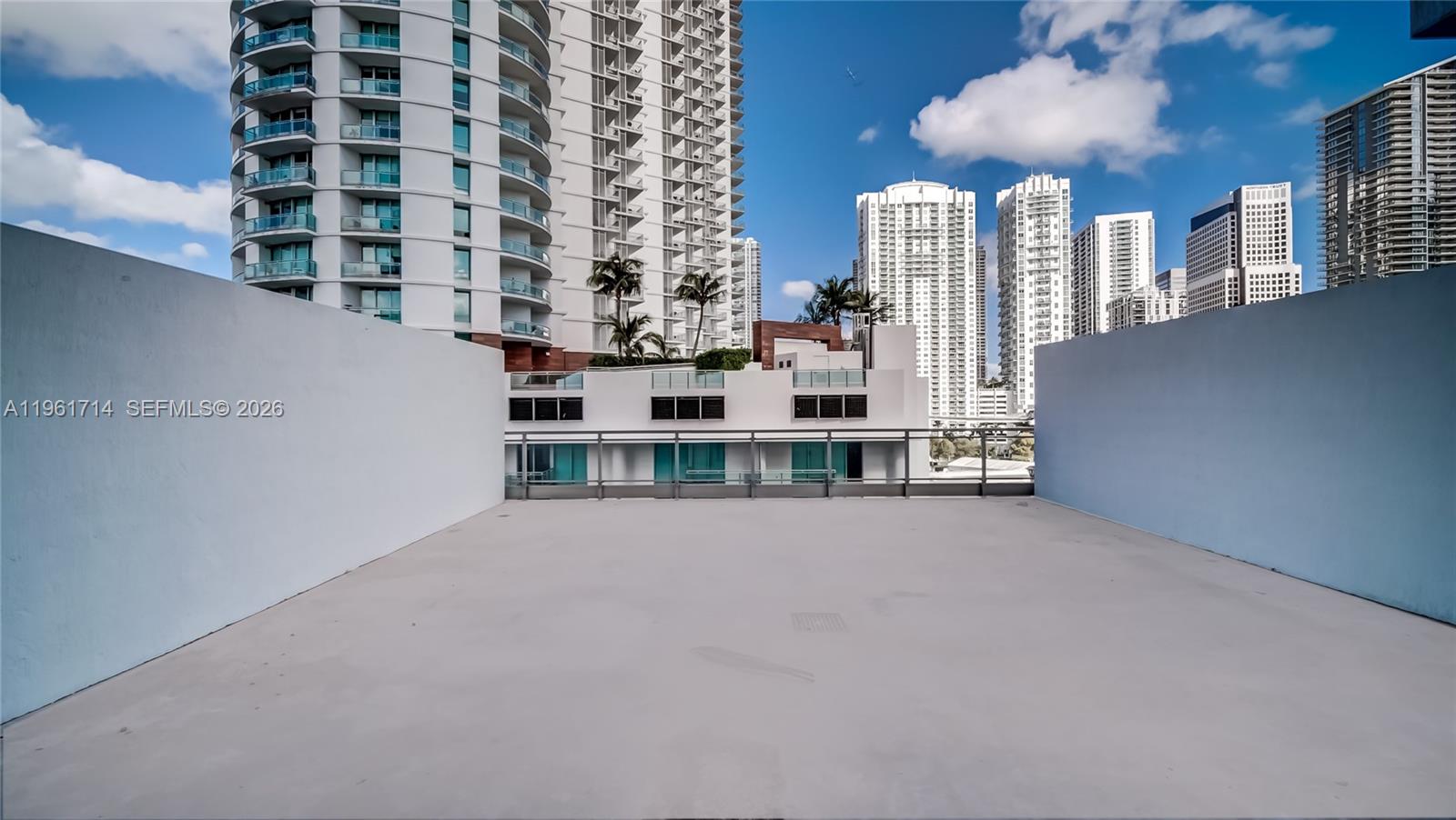 IVY CONDO - Residential