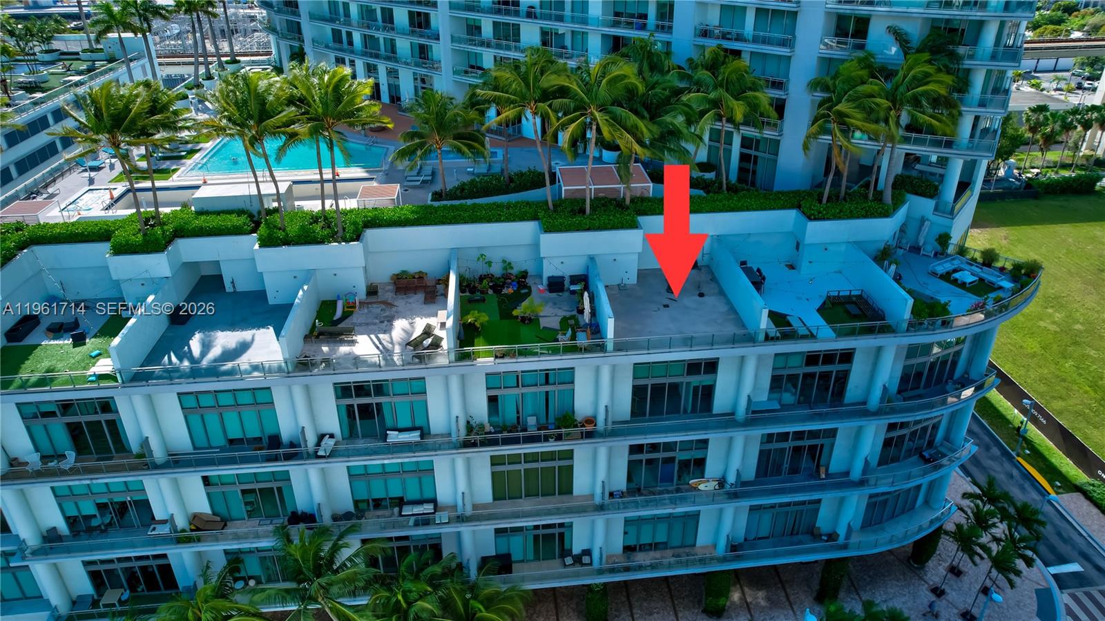 IVY CONDO - Residential