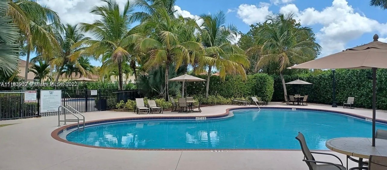 PORTOFINO BAY - Residential Lease
