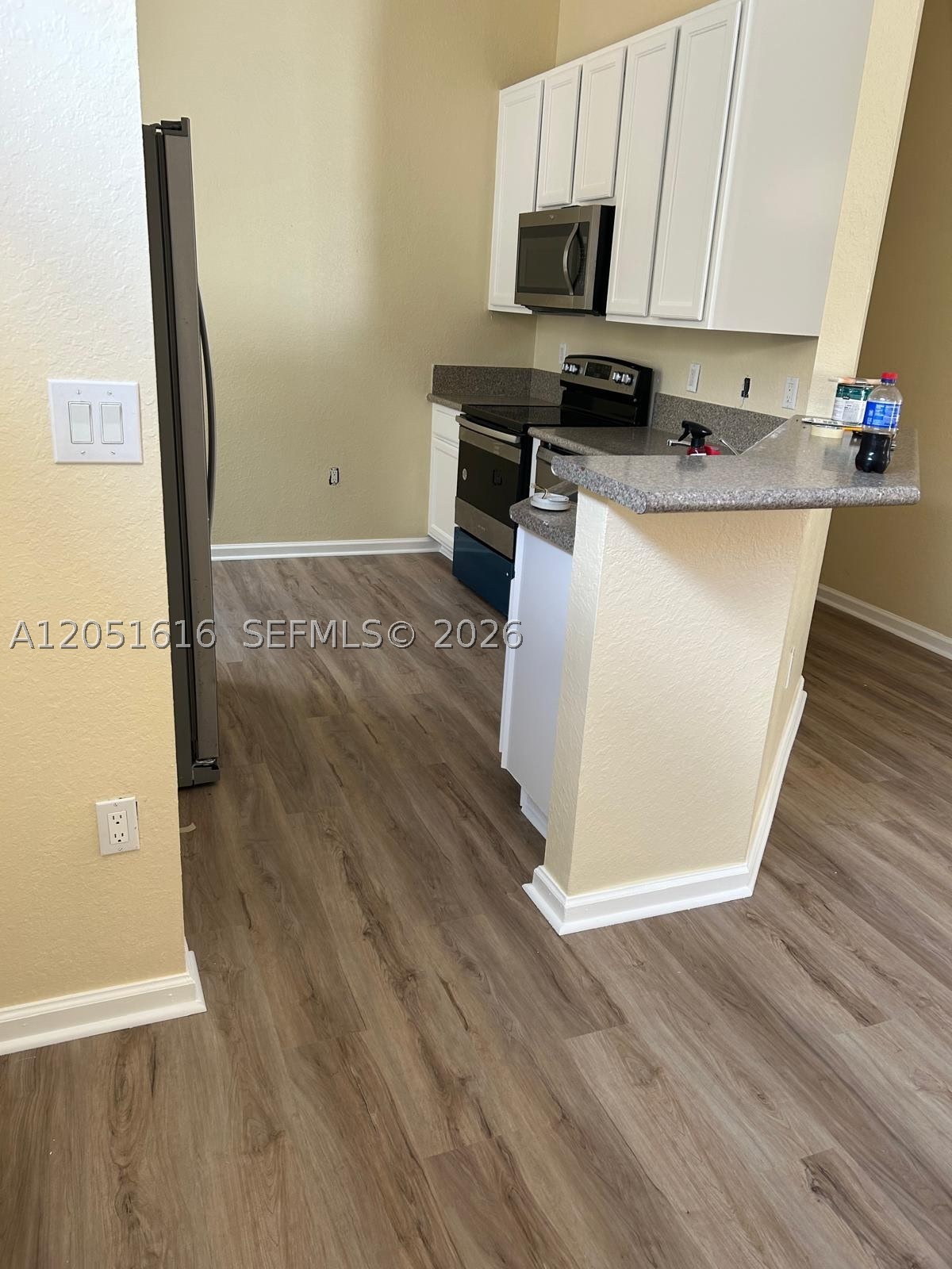 PORTOFINO BAY - Residential Lease