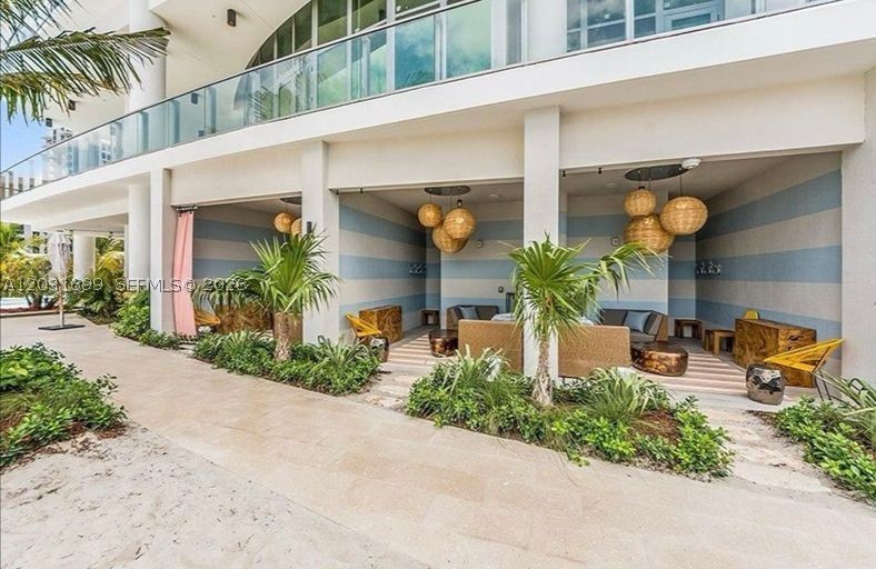 BISCAYNE BEACH CONDO - Residential Lease