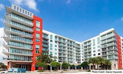 Unit for sale Midtown Doral price for sale fast . 1 bedroom plus den.