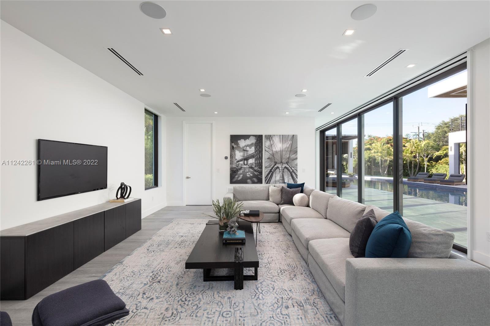 HELMS COUNTRY ESTATES ADD - Residential