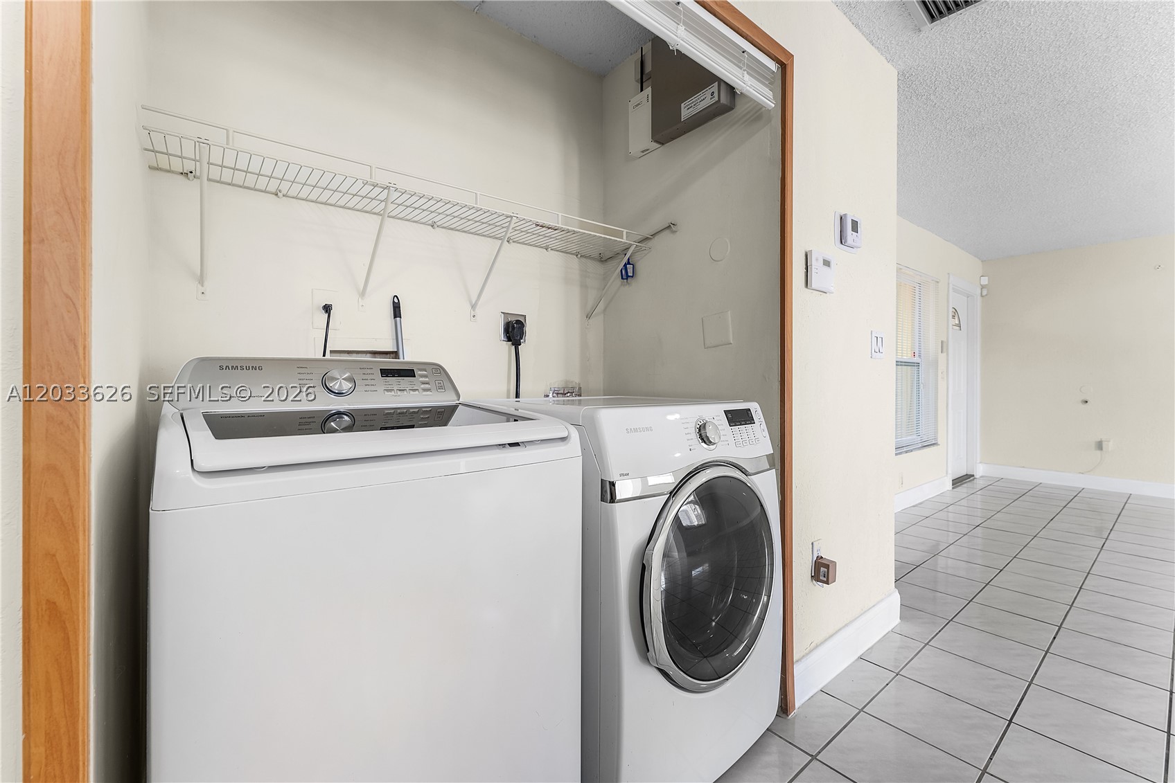 OAK PARK SEC 7 - Residential Lease