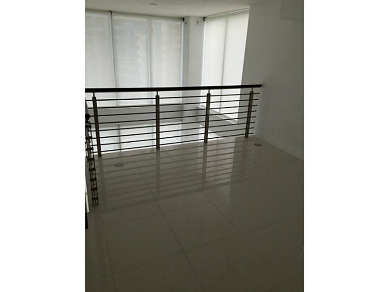 BRICKELL ON THE RIVER S T - Residential Lease