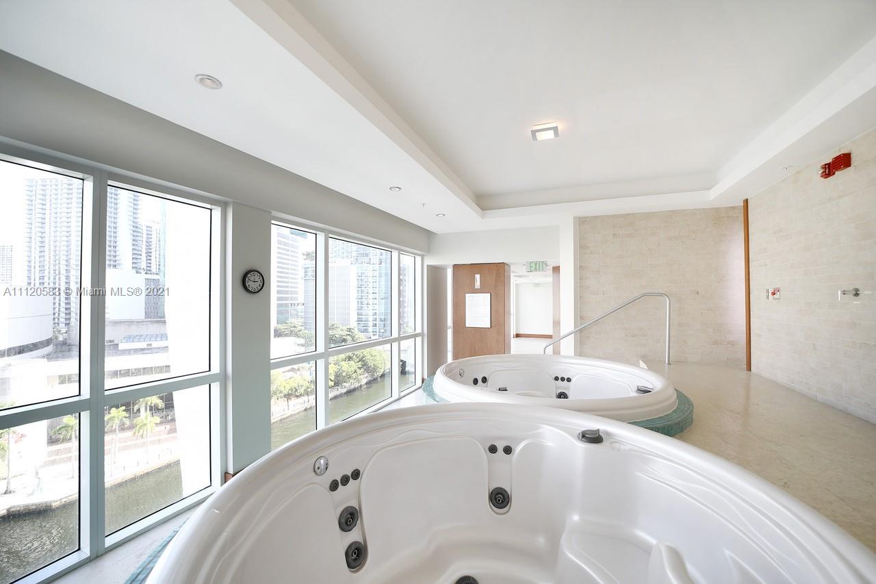 BRICKELL ON THE RIVER S T - Residential Lease