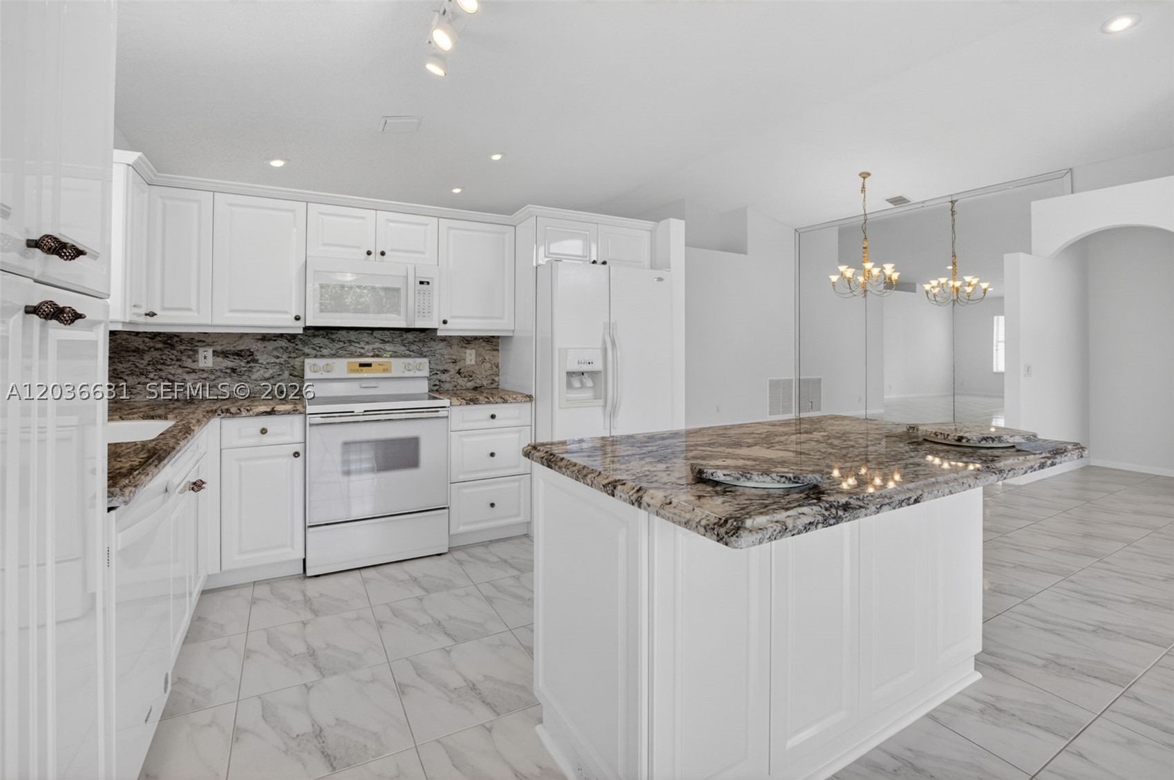 INDIAN HILLS 1 - Residential