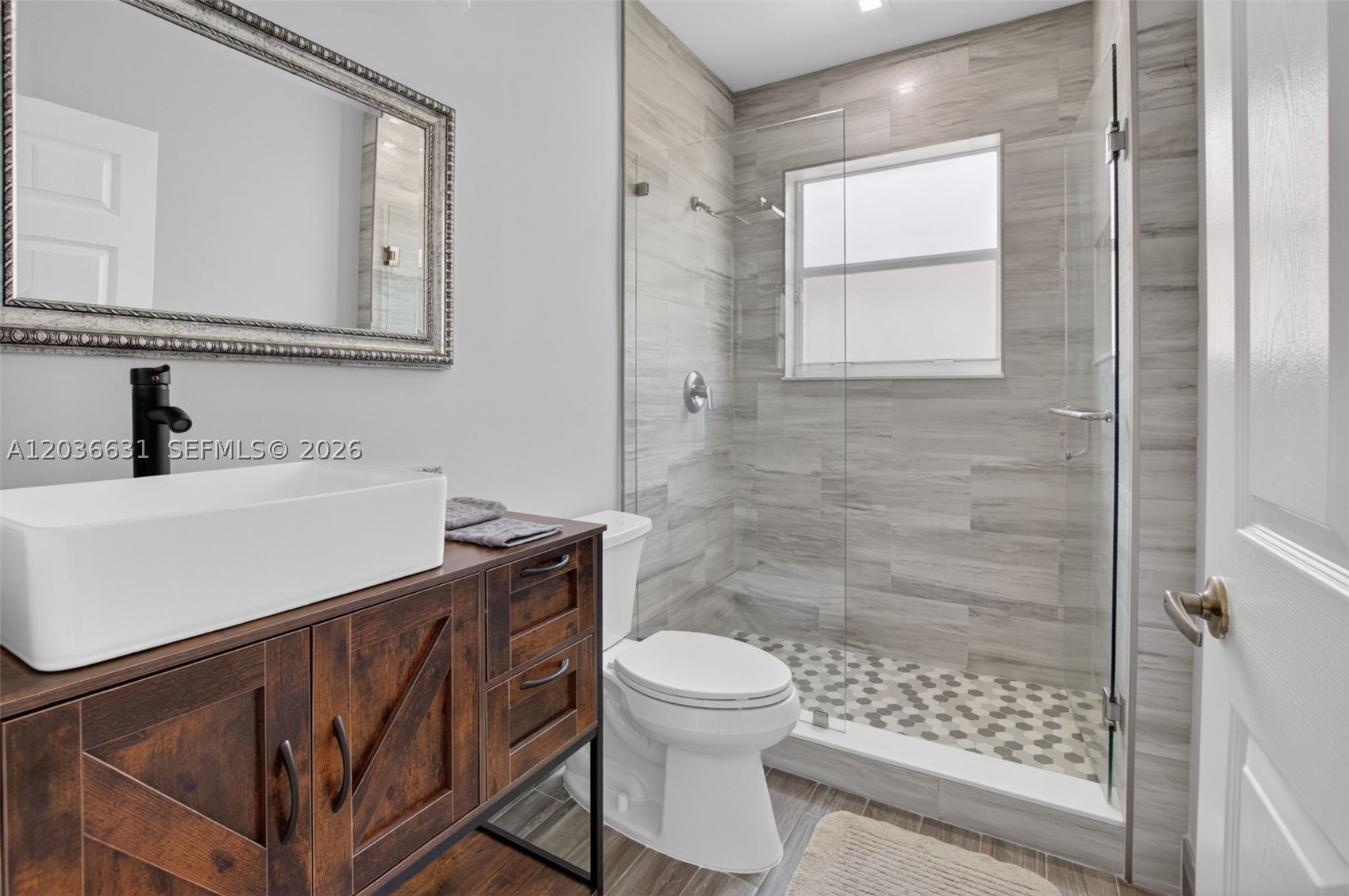 INDIAN HILLS 1 - Residential