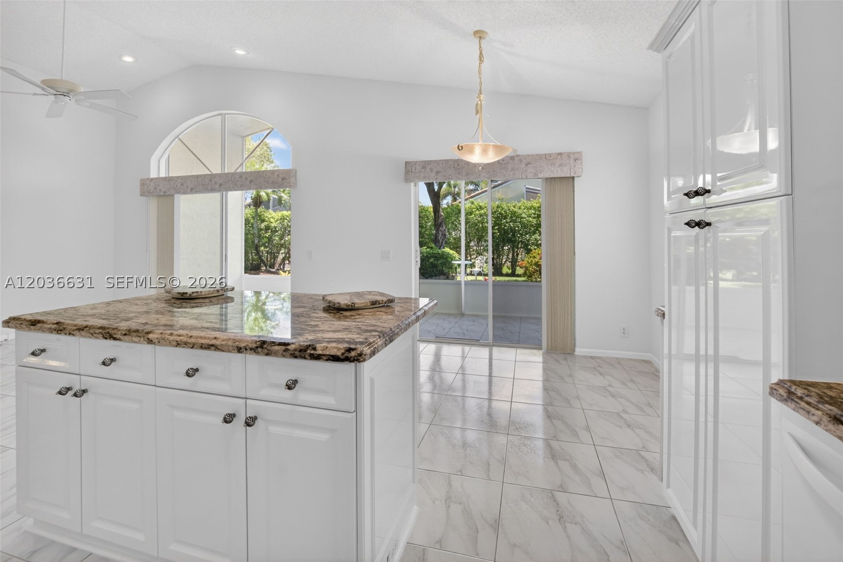 INDIAN HILLS 1 - Residential