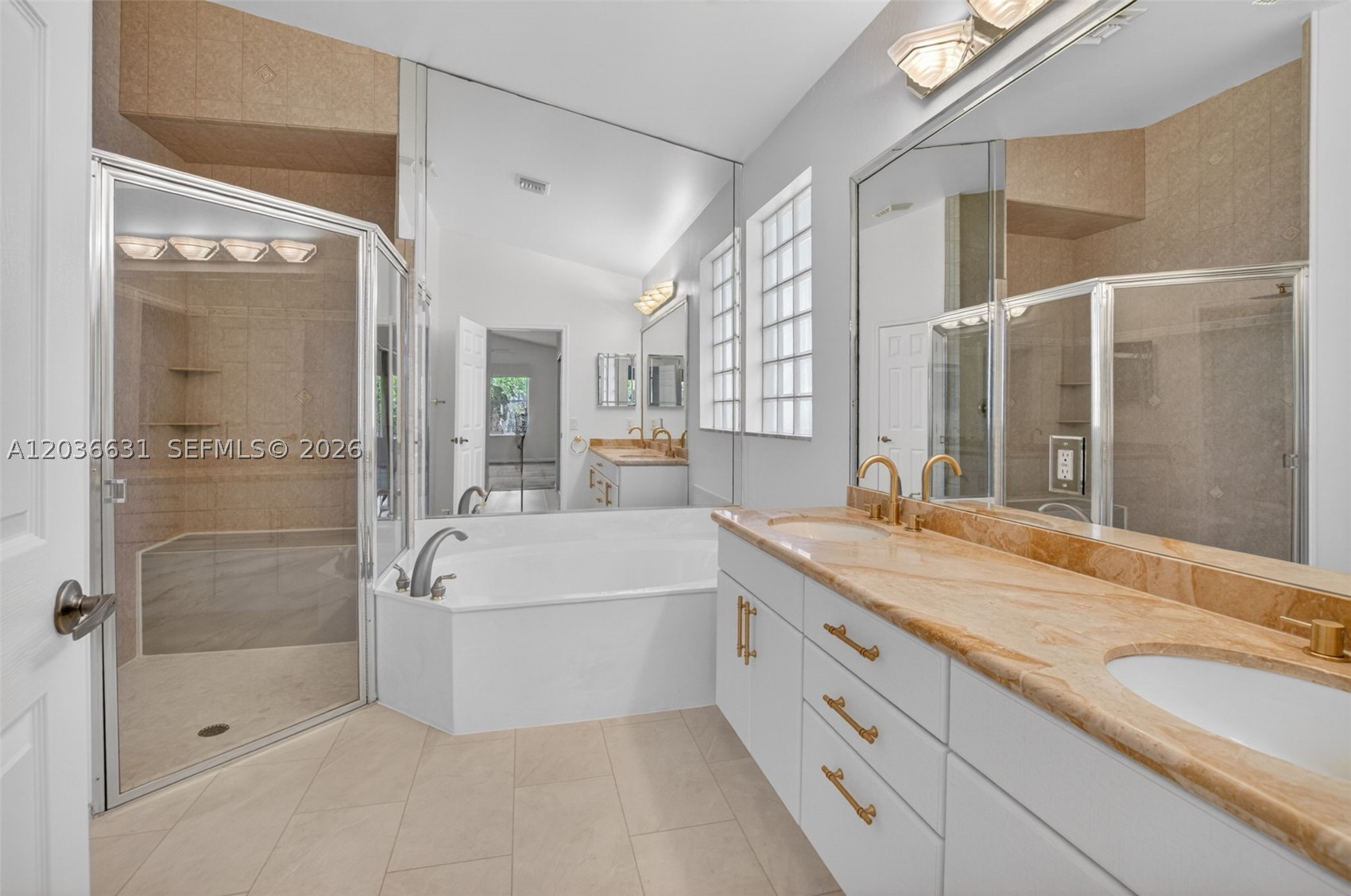 INDIAN HILLS 1 - Residential