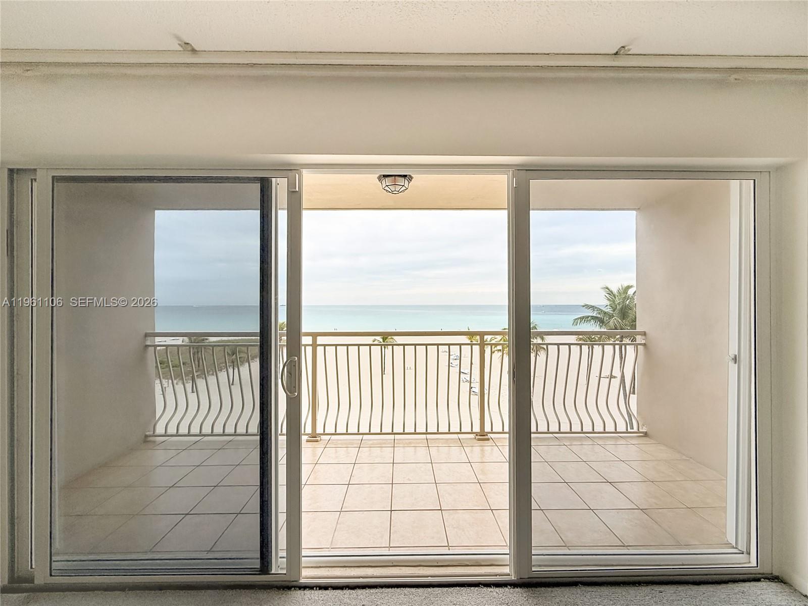 LAGO MAR NORTH LODGE COND - Residential