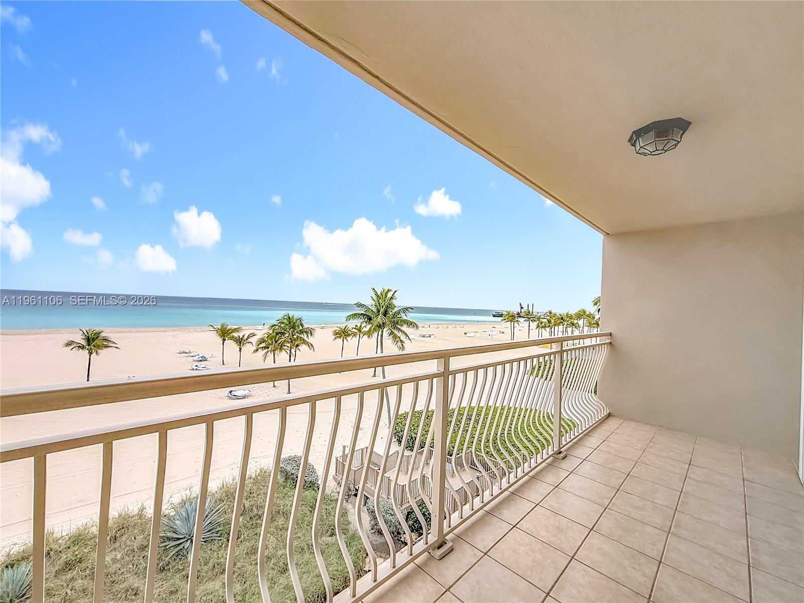 LAGO MAR NORTH LODGE COND - Residential