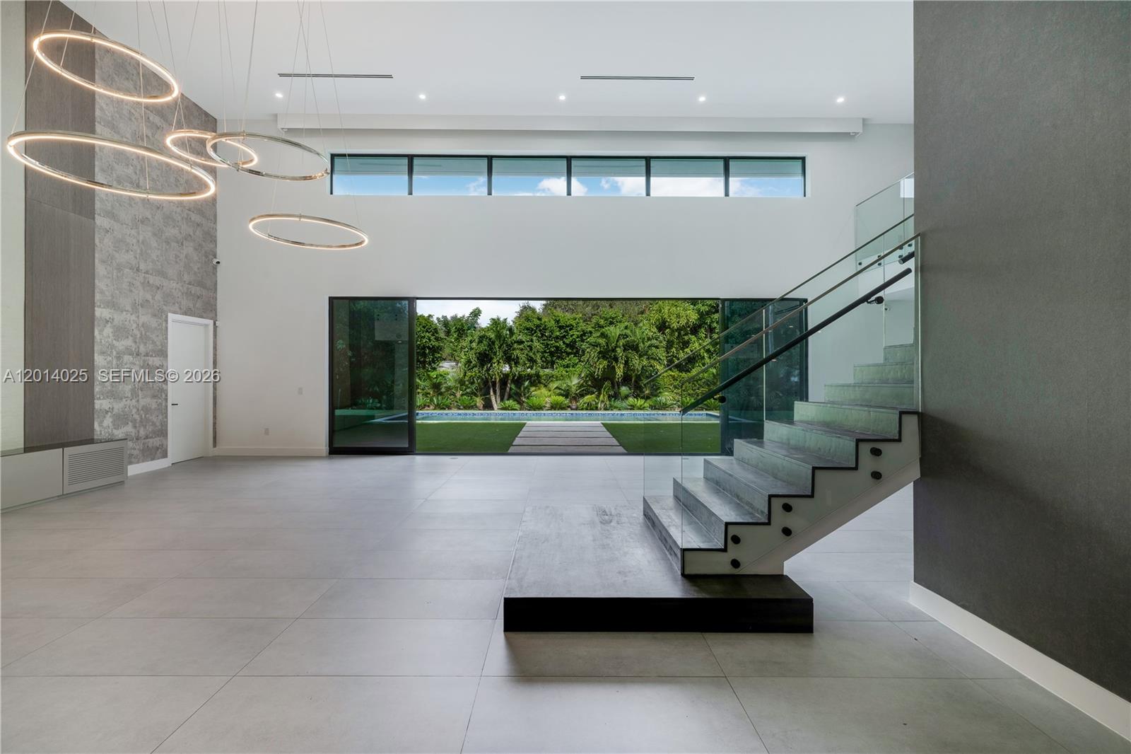 COLLINS ESTATES 1ST ADDN - Residential