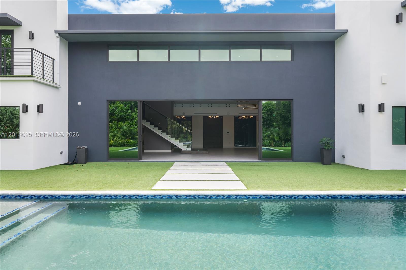 COLLINS ESTATES 1ST ADDN - Residential