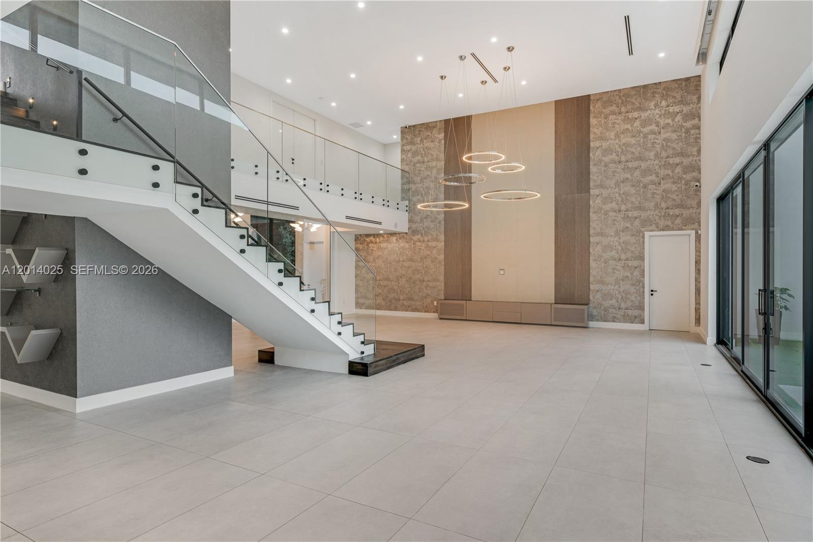 COLLINS ESTATES 1ST ADDN - Residential