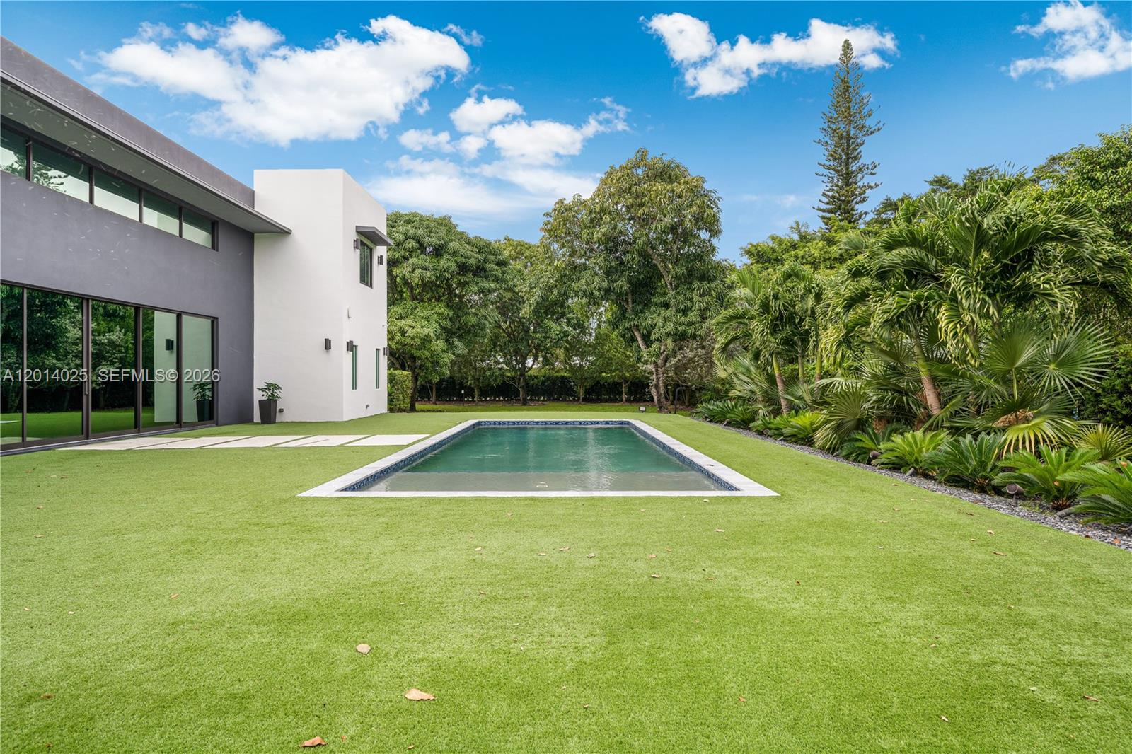 COLLINS ESTATES 1ST ADDN - Residential