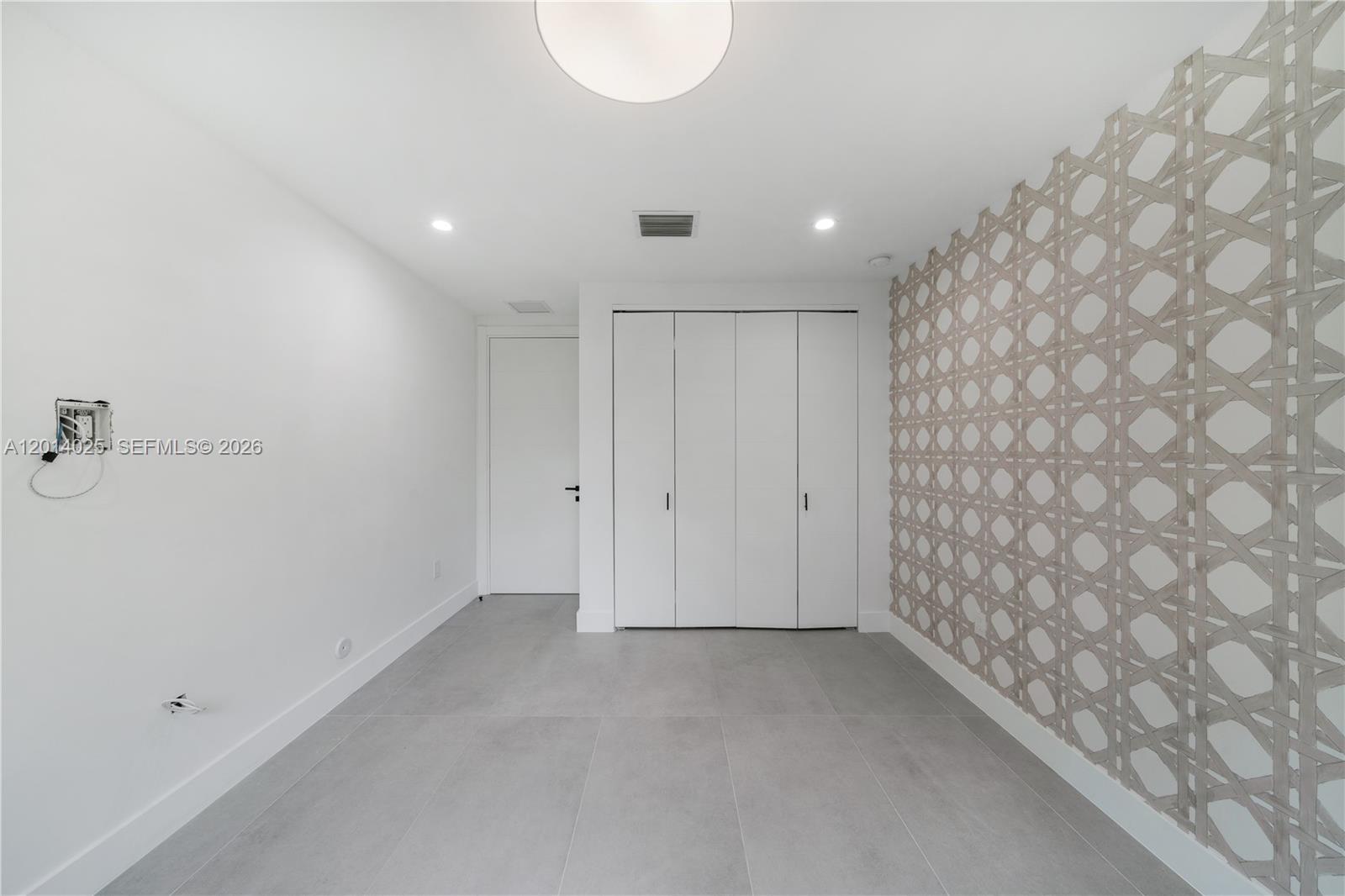 COLLINS ESTATES 1ST ADDN - Residential