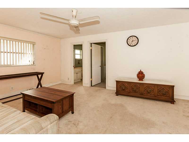 LAUDERDALE WEST 3 SEC 83- - Residential