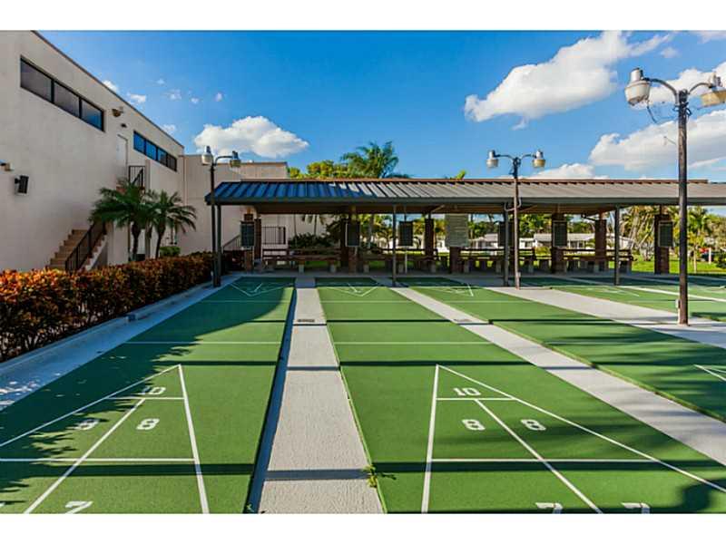 LAUDERDALE WEST 3 SEC 83- - Residential