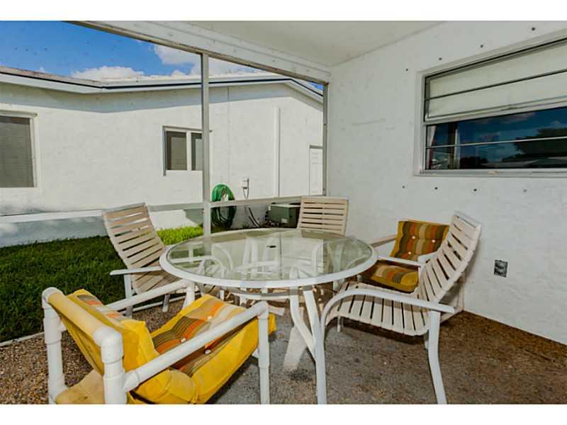 LAUDERDALE WEST 3 SEC 83- - Residential